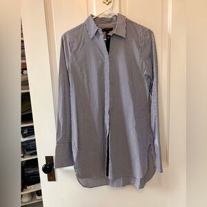 J. Crew Navy Stripe Garçon. Shirt with Grosgrain Button Lining size 4